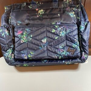 Lug Women's Navy Floral tote